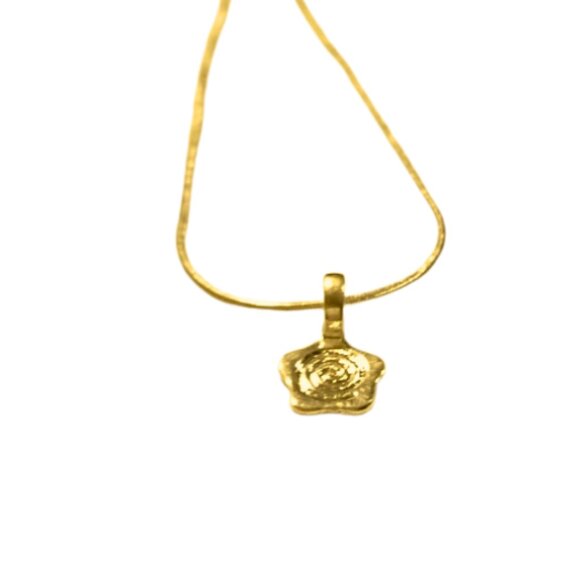 Retro Flower Hipster Necklace - Picture 5 of 12